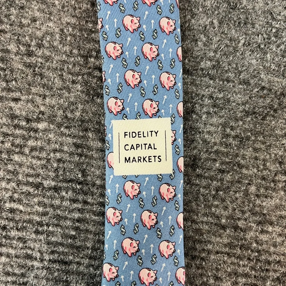 NWT Vineyard Vines Fidelity Capital Markets Piggy Bank Silk Tie Blue Finance